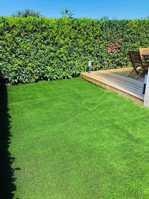 Maisonnette Avec Terrasse Argences المظهر الخارجي الصورة